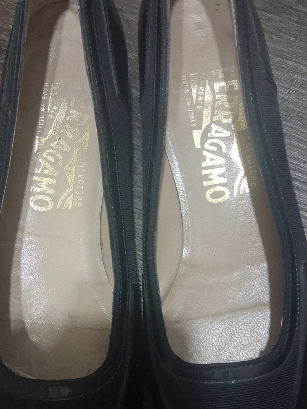 Salvatore Ferragamo Size 6 Black Square-Toe Ballet Flats